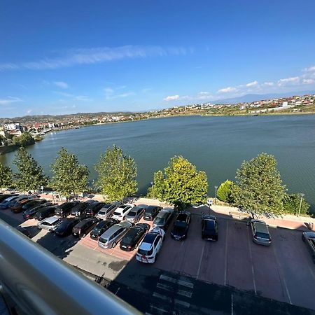 Hotel Ujvara Belsh Esterno foto