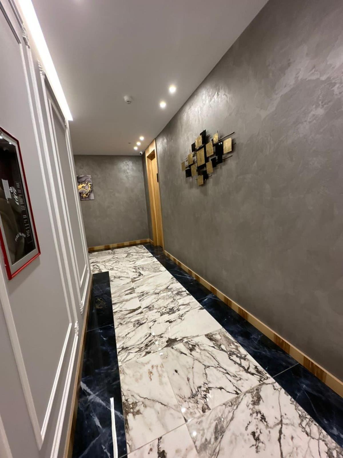 Hotel Ujvara Belsh Esterno foto